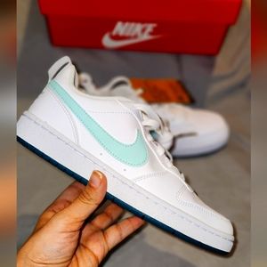 Court Borough Low Recraft